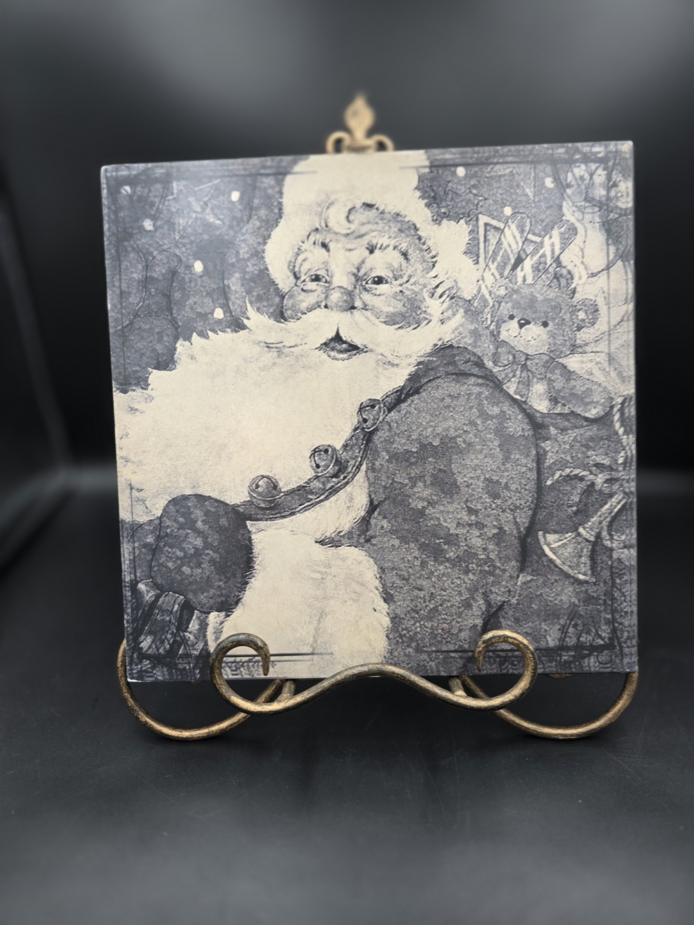 Vintage-Style Santa Holiday Wall Art Plaque in Black and Cream